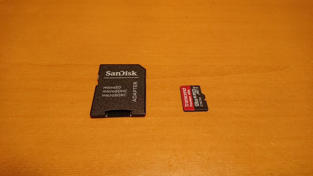 SDカードとmicroSDカードの大きさ比較